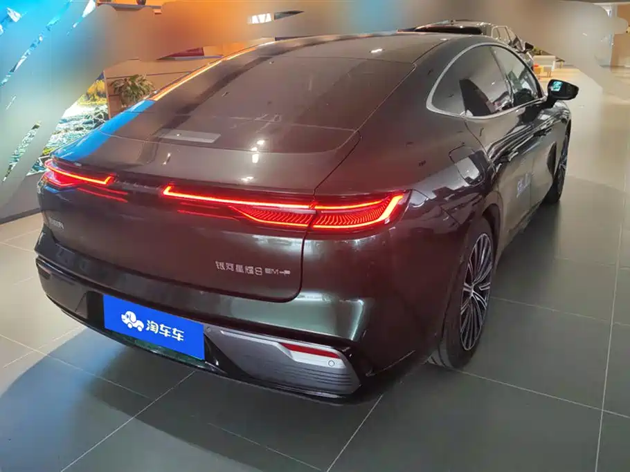 Geely Galaxy Galaxy Xingyao 8 2025 130km EM-P Starship Edition фото 3