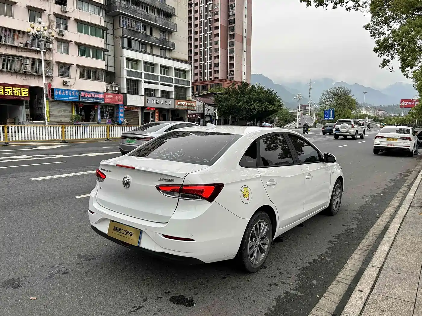 Buick Excelle 2021 Exemplar 1.5L Auto Elite фото 2