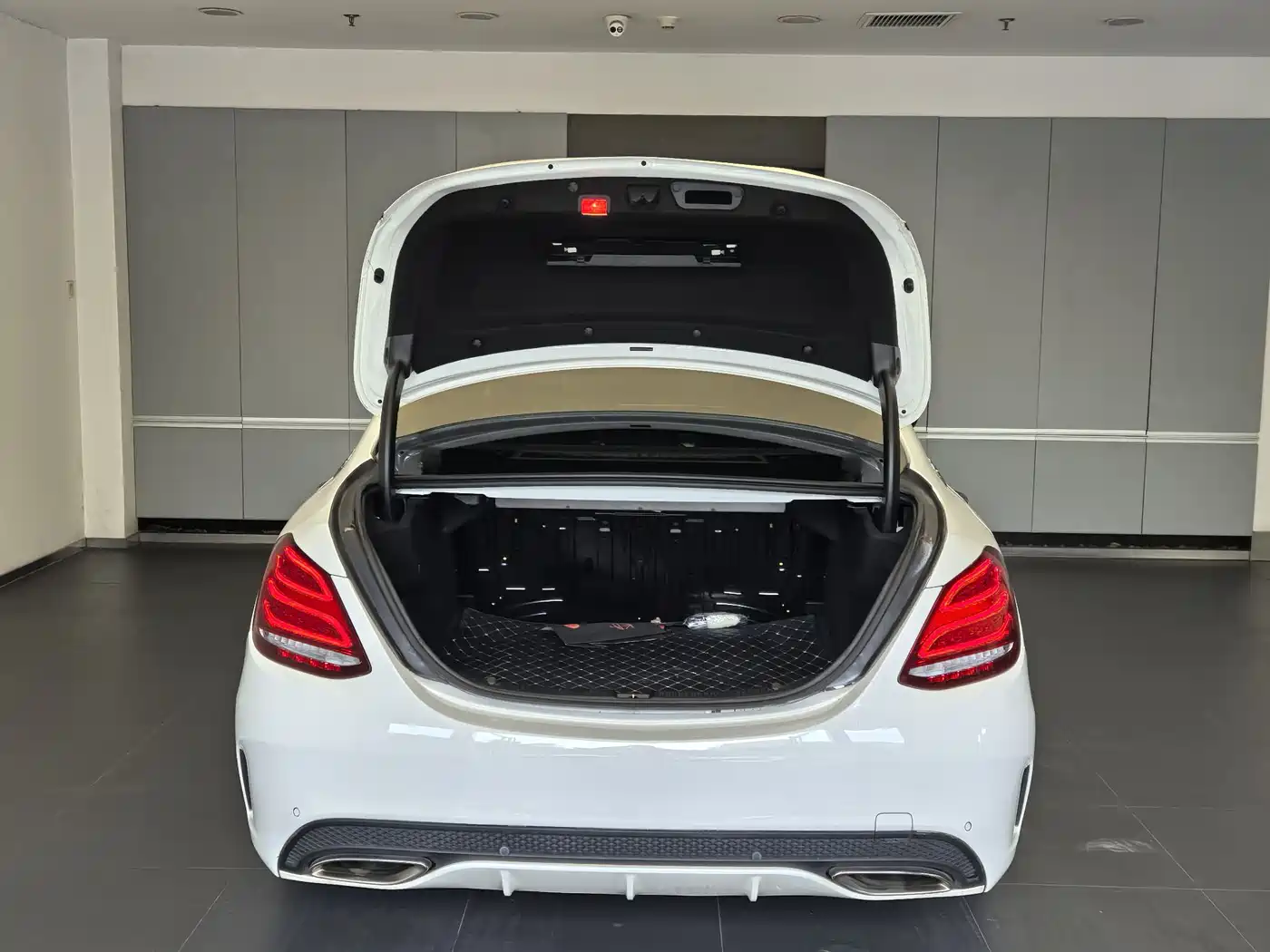 Mercedes-Benz C-Class 2016 C 200 L Sport фото 6