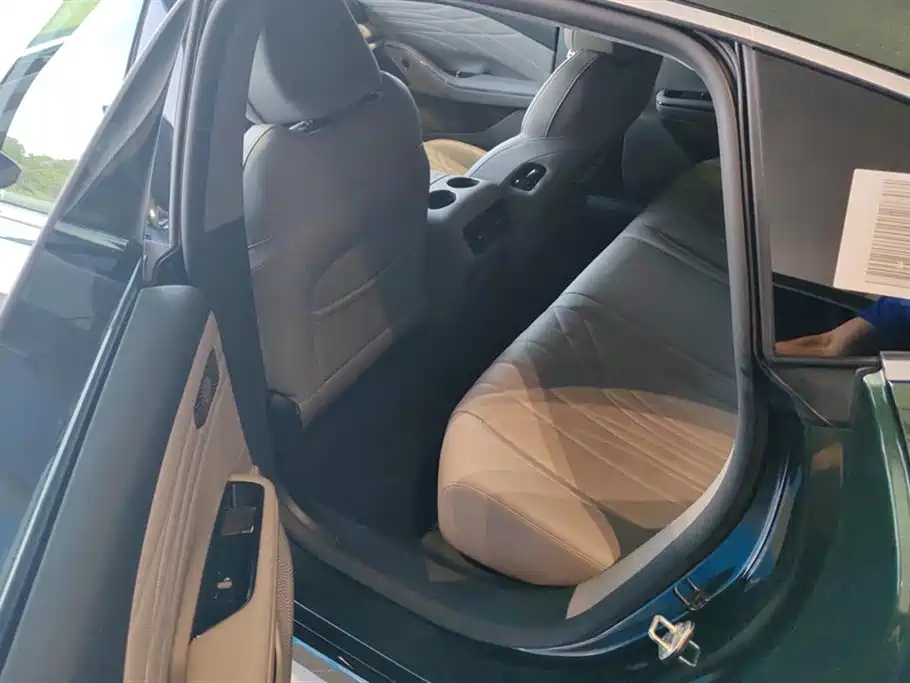 Geely Galaxy Galaxy Xingyao 8 2025 130km EM-P Starship Edition фото 11