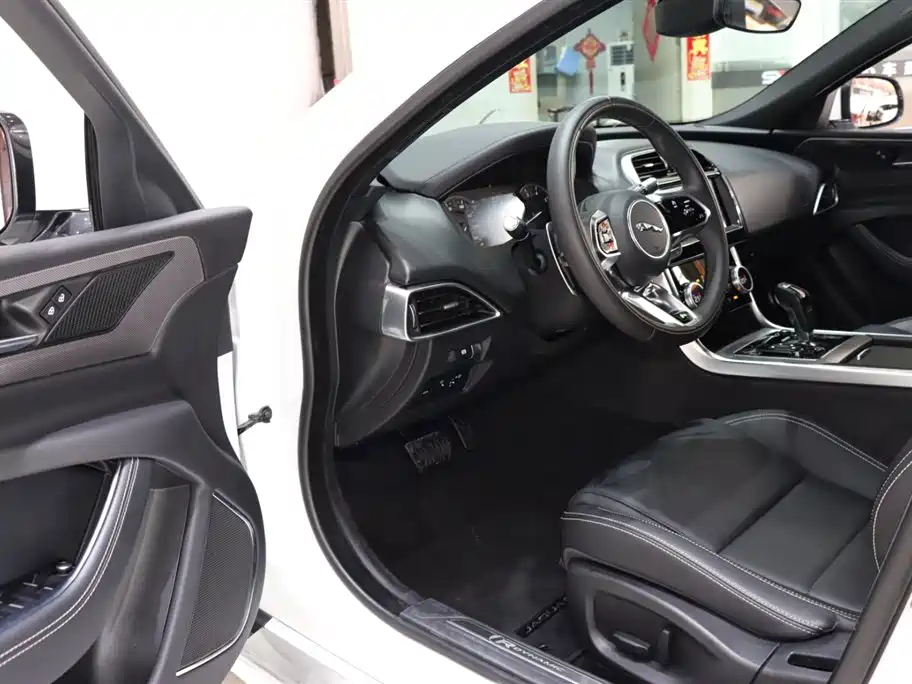 Jaguar XEL, миниатюра 9