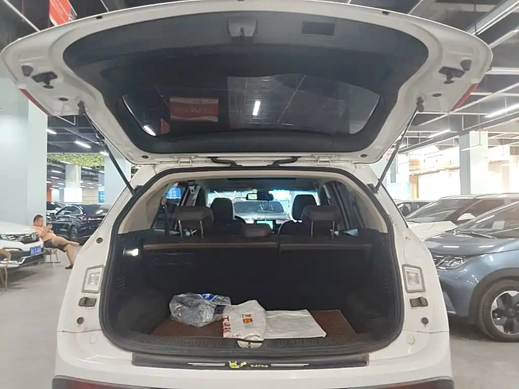 Baojun 560 2017 2017 1.5T DCT Flagship Model