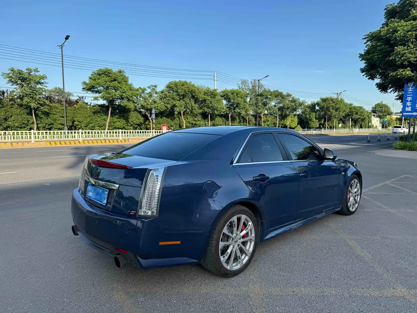 Cadillac CTS (Import) 2009 Model 6.2L CTS-V фото 5