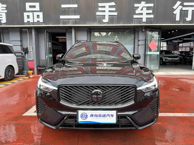 VOLVO XC60 2026
