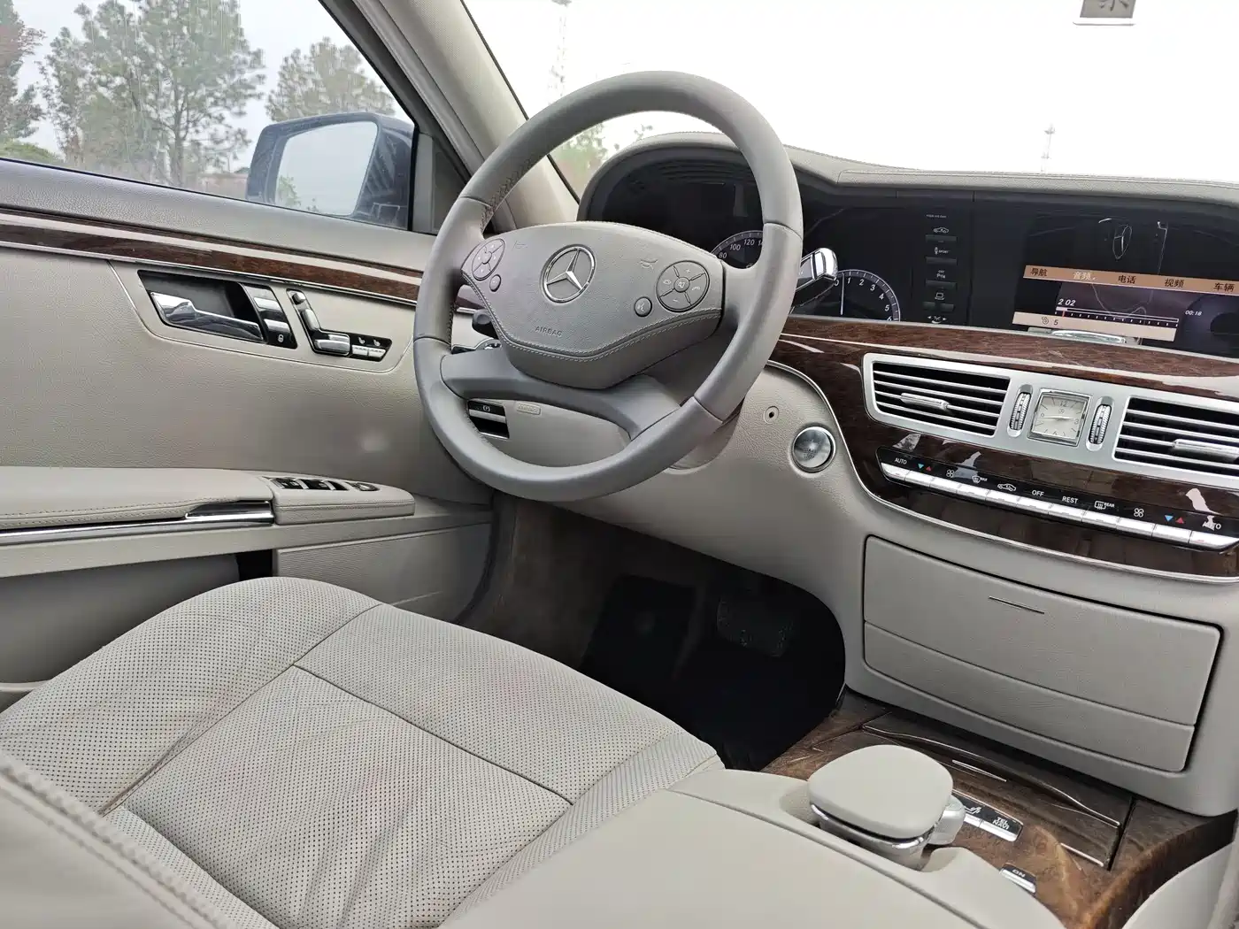 Mercedes-Benz S-Class 2012 S 300 L Business Grand Edition фото 12
