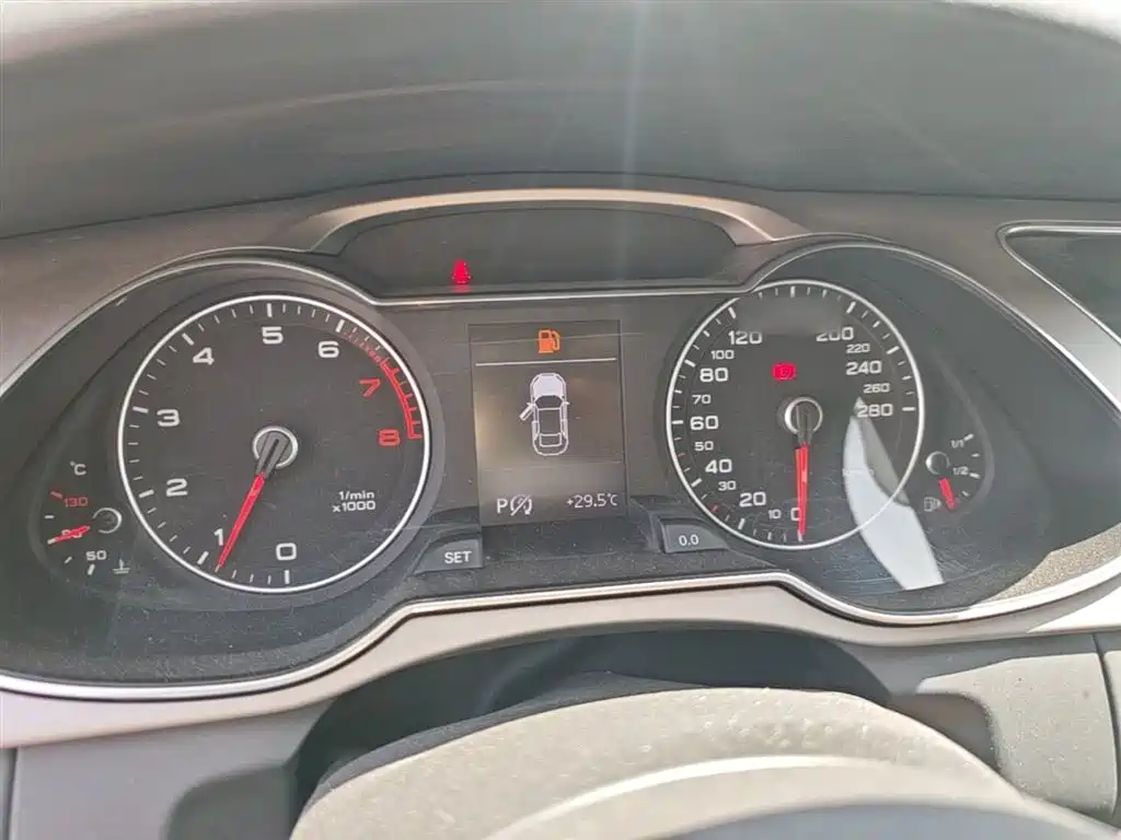 Audi A4L 2015 35 TFSI Auto Standard фото 4