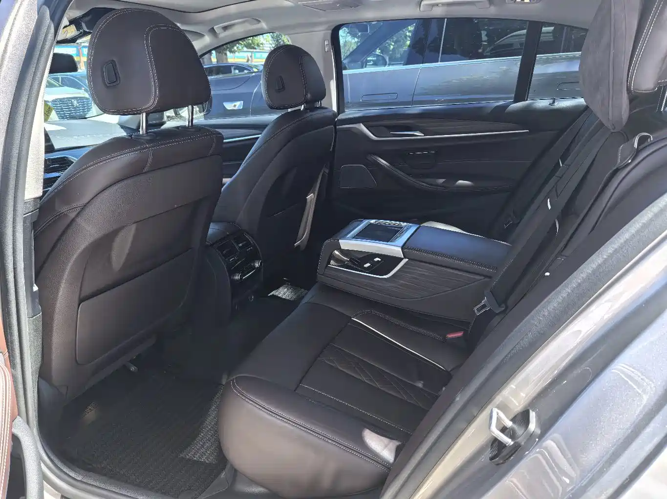 Фото 6 - BMW 5 Series