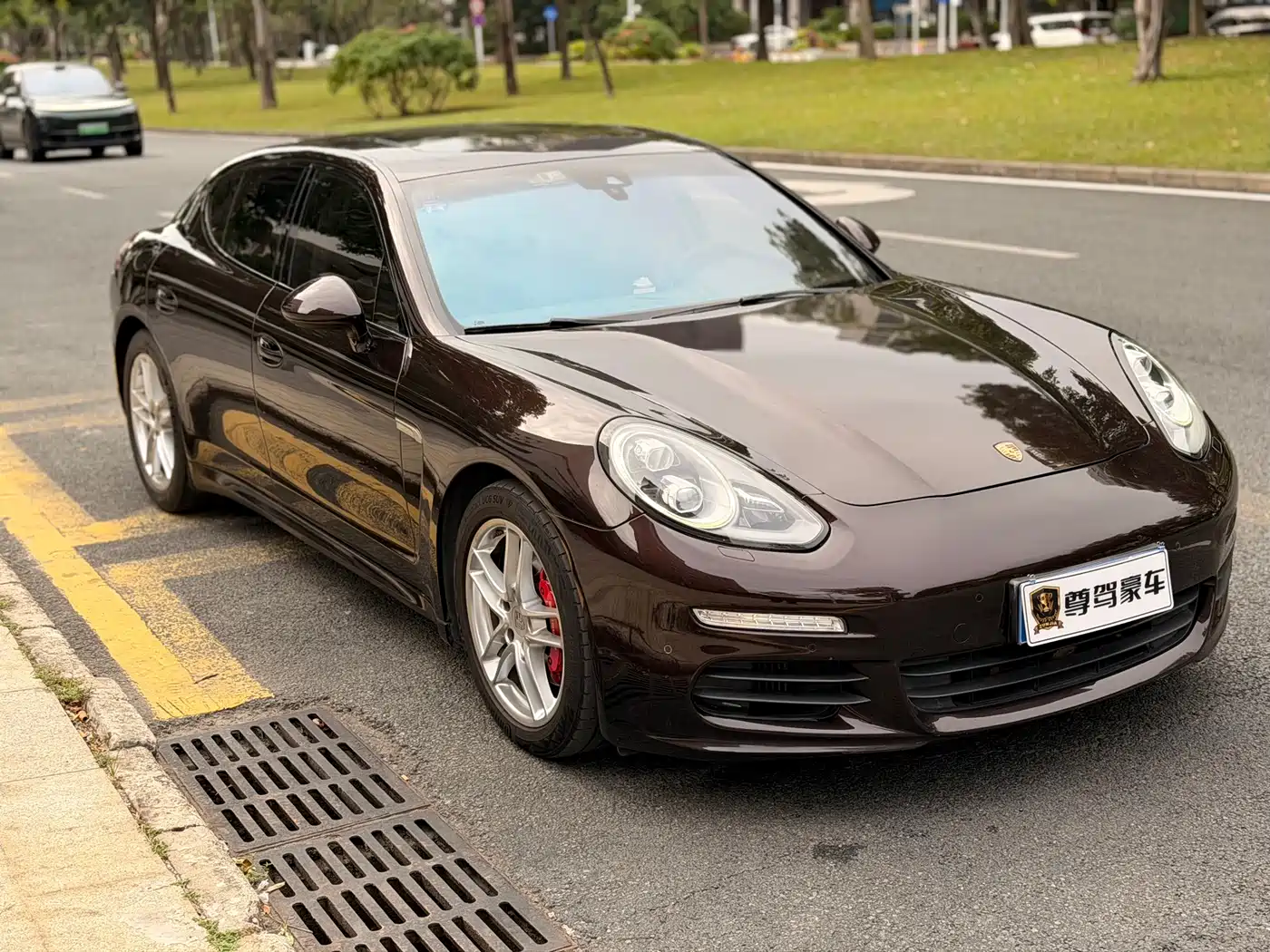 Porsche Panamera 2014 Panamera 3.0T фото 2