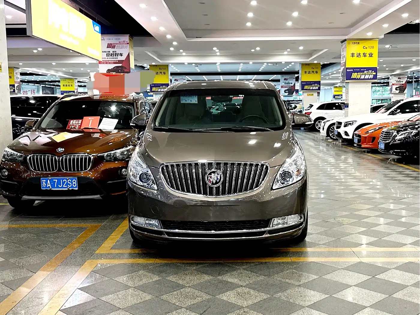 Buick GL8 2014 3.0L XT Luxury Business Flagship фото 2