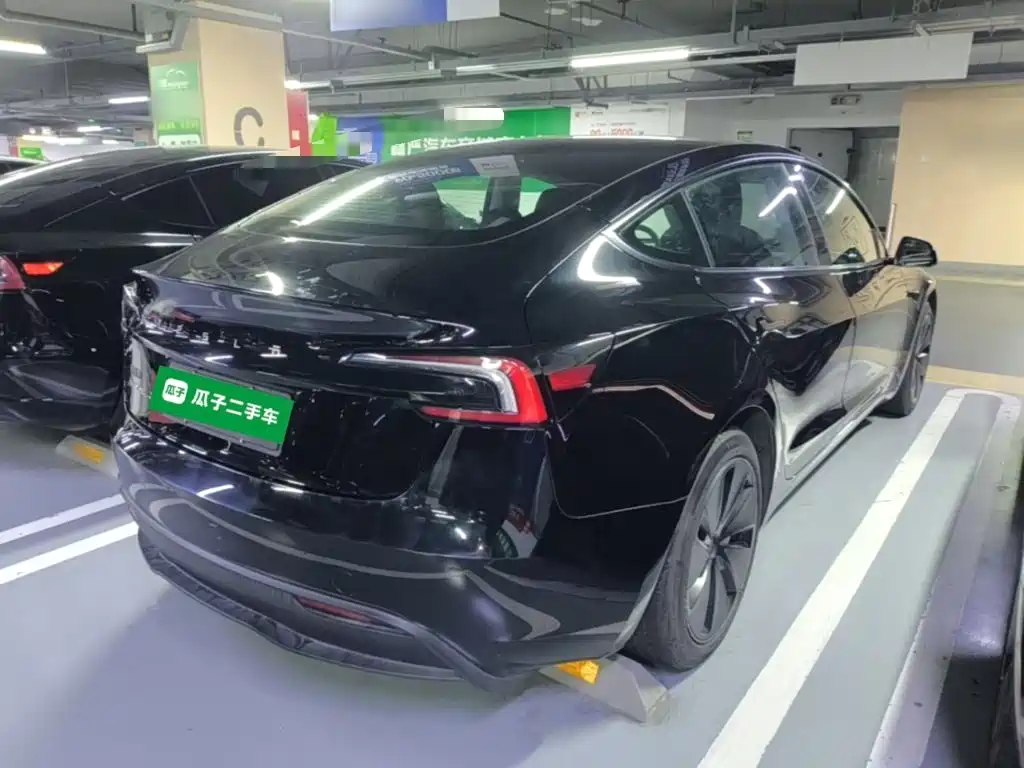 Фото 7 - Tesla Model 3