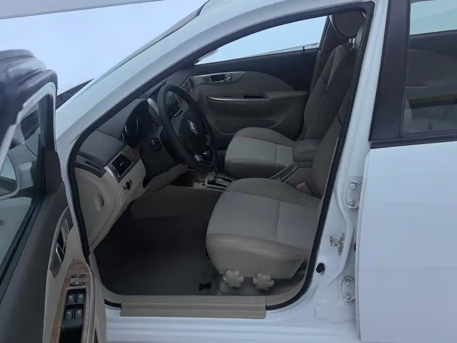 Фото 9 - Buick Excelle