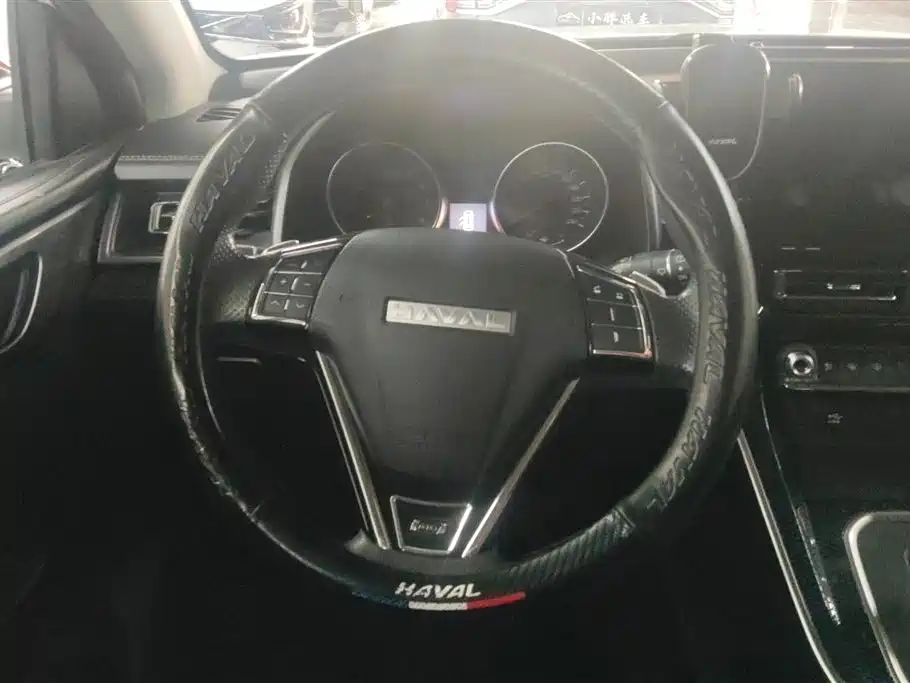 Haval M6 2023 PLUS 1.5T DCT Elite Smart Connect фото 15