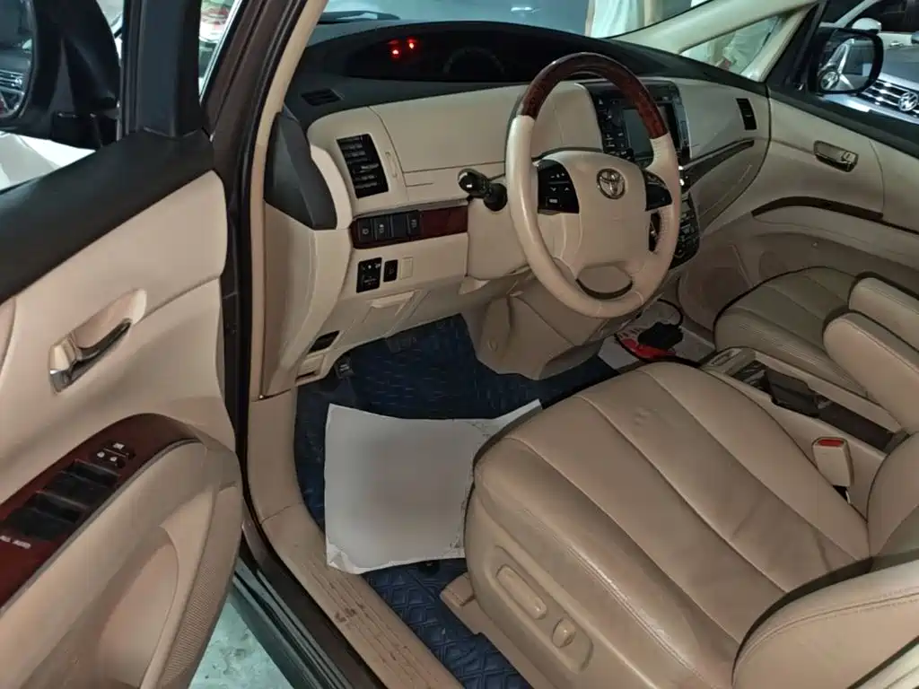 Toyota Previa 2017 2012 2.4L 7-Seater Luxury Edition