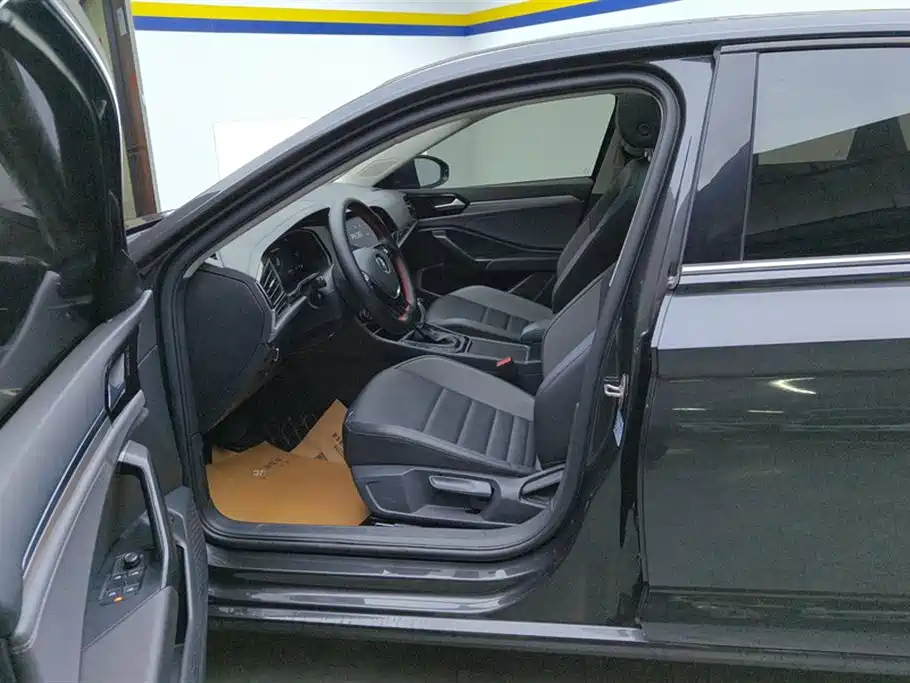 Volkswagen Sagitar 2022 280TSI DSG Soaring Edition фото 9