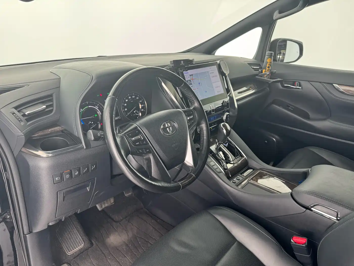 Toyota Vellfire 2023 Crown Hybrid 2.5L HV Premium фото 7