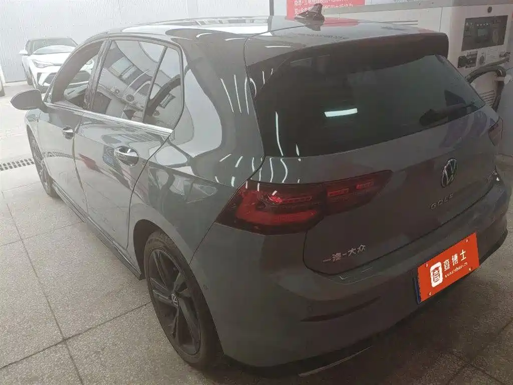 Volkswagen Golf 2021 280TSI DSG R-Line фото 3