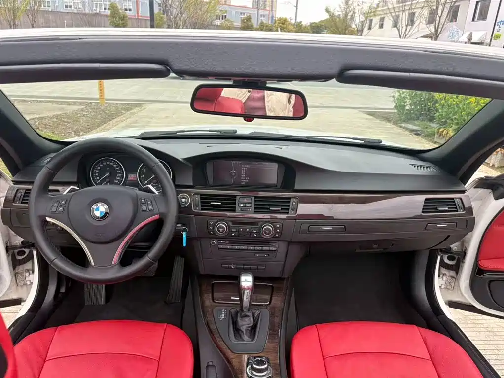 BMW 3 Series (Import) 2011 330i Convertible Coupe фото 4