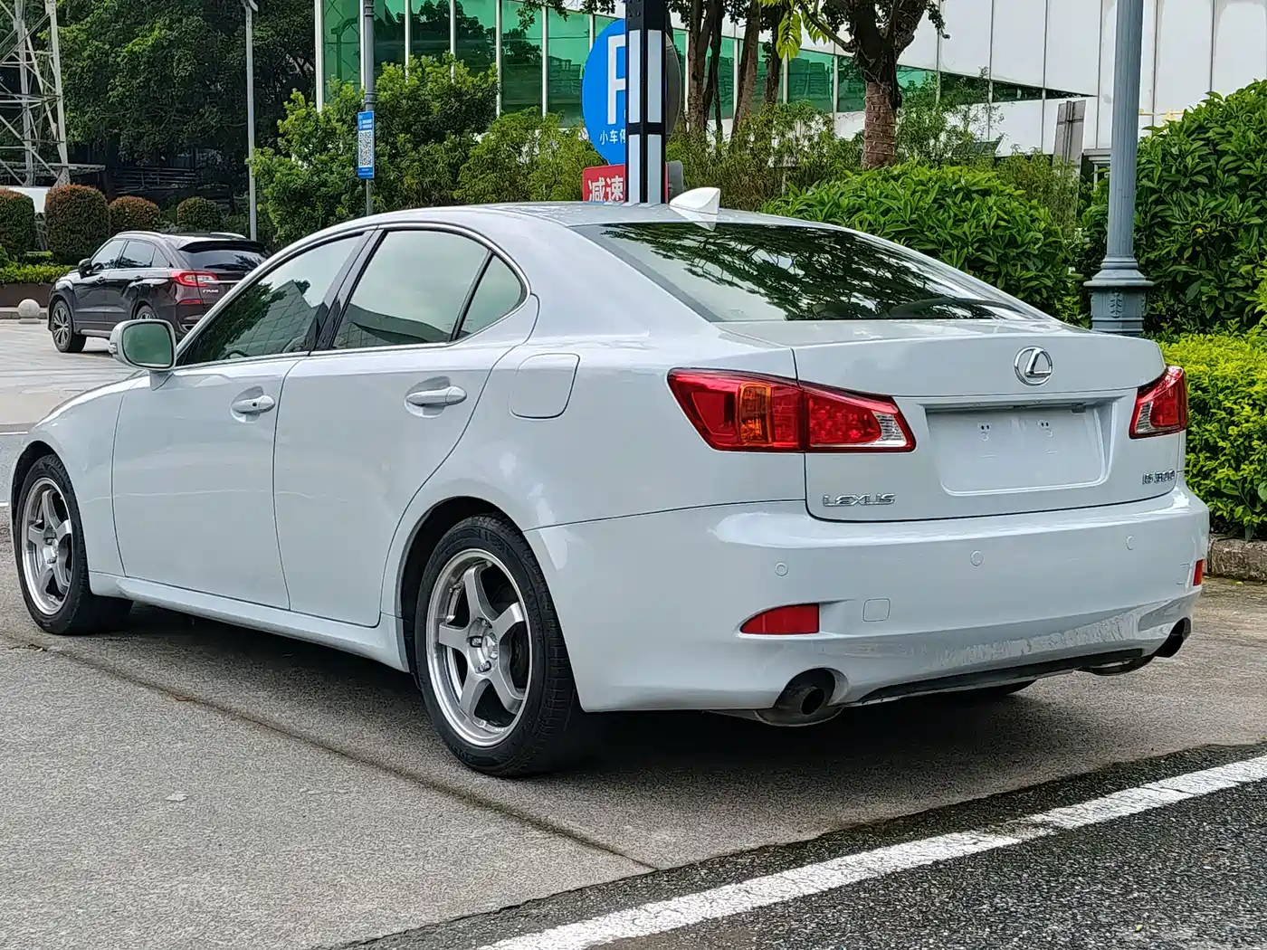 Lexus IS 2010 2009 300
