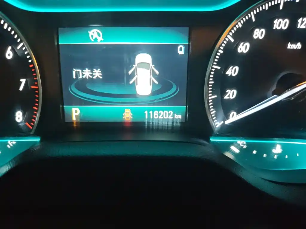 Buick Excelle 2015 15N Automatic Elite фото 5