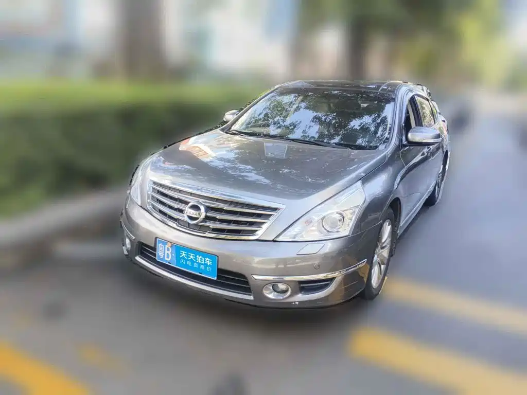 Фото 1 - Nissan Teana