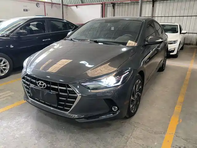 Hyundai Elantra 2020