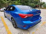 Фото 7 - Ford Focus
