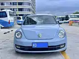 Photo 2 - Volkswagen Beetle