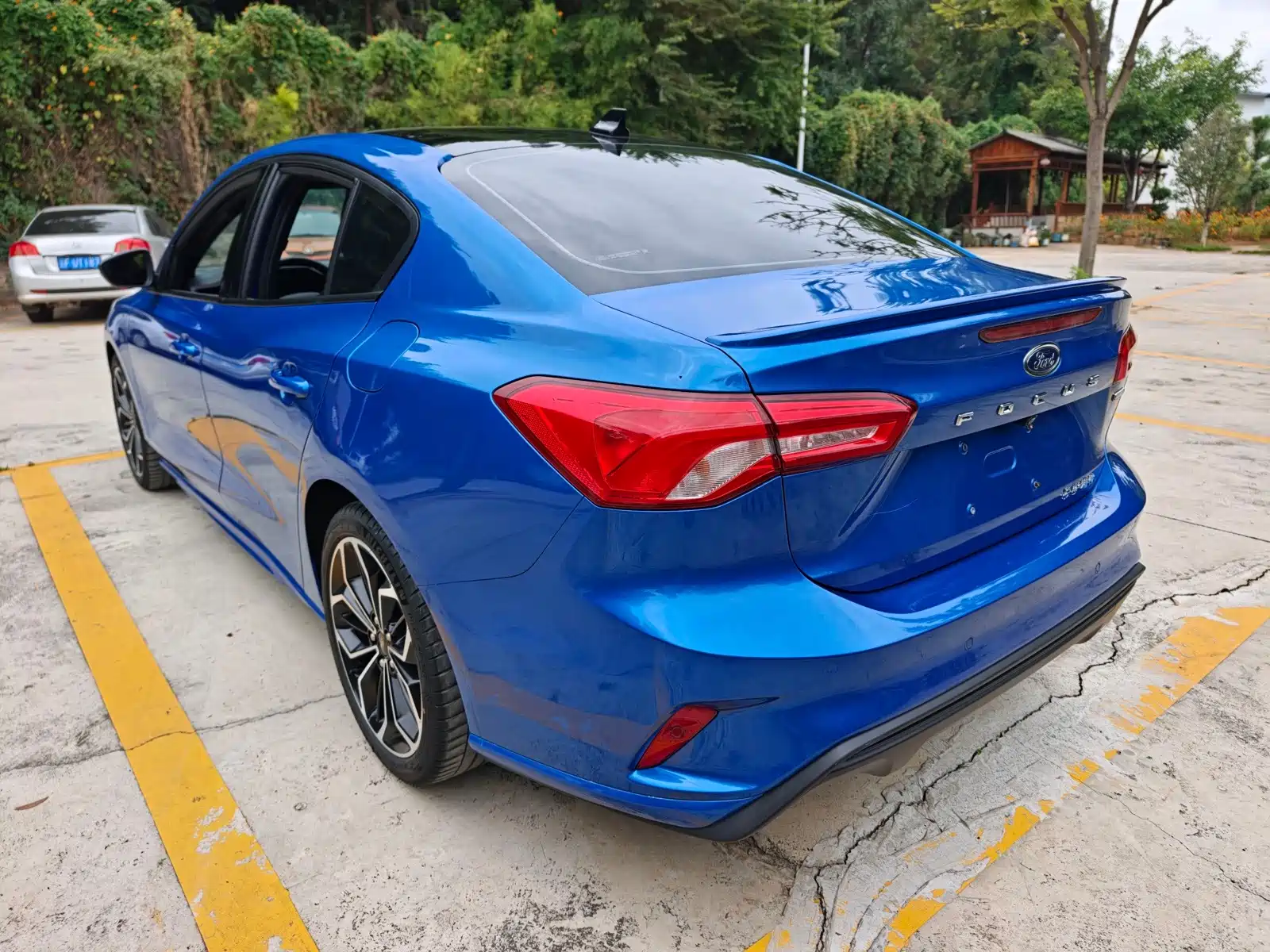 Фото 7 - Ford Focus