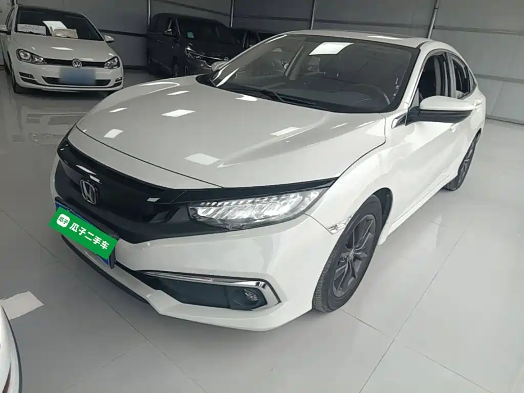 Фото 2 - Honda Civic