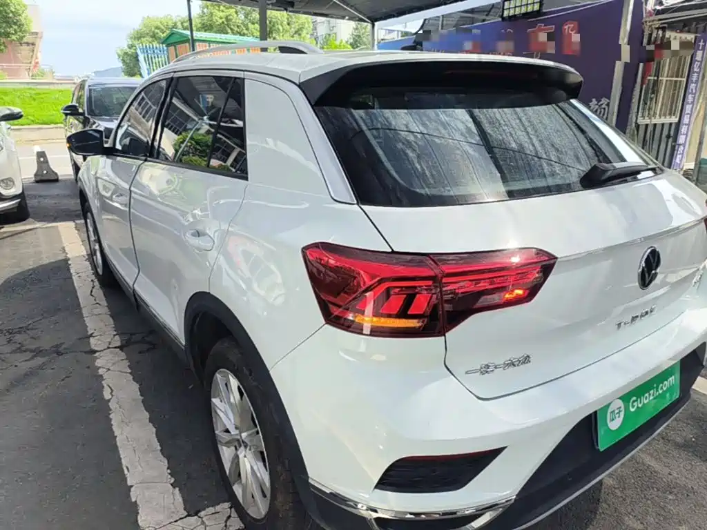 Фото 5 - Volkswagen T-ROC