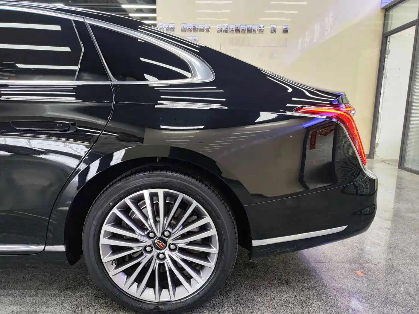 Hongqi H9 2021 2020 2.0T Smart Connection Qi Xiang Edition