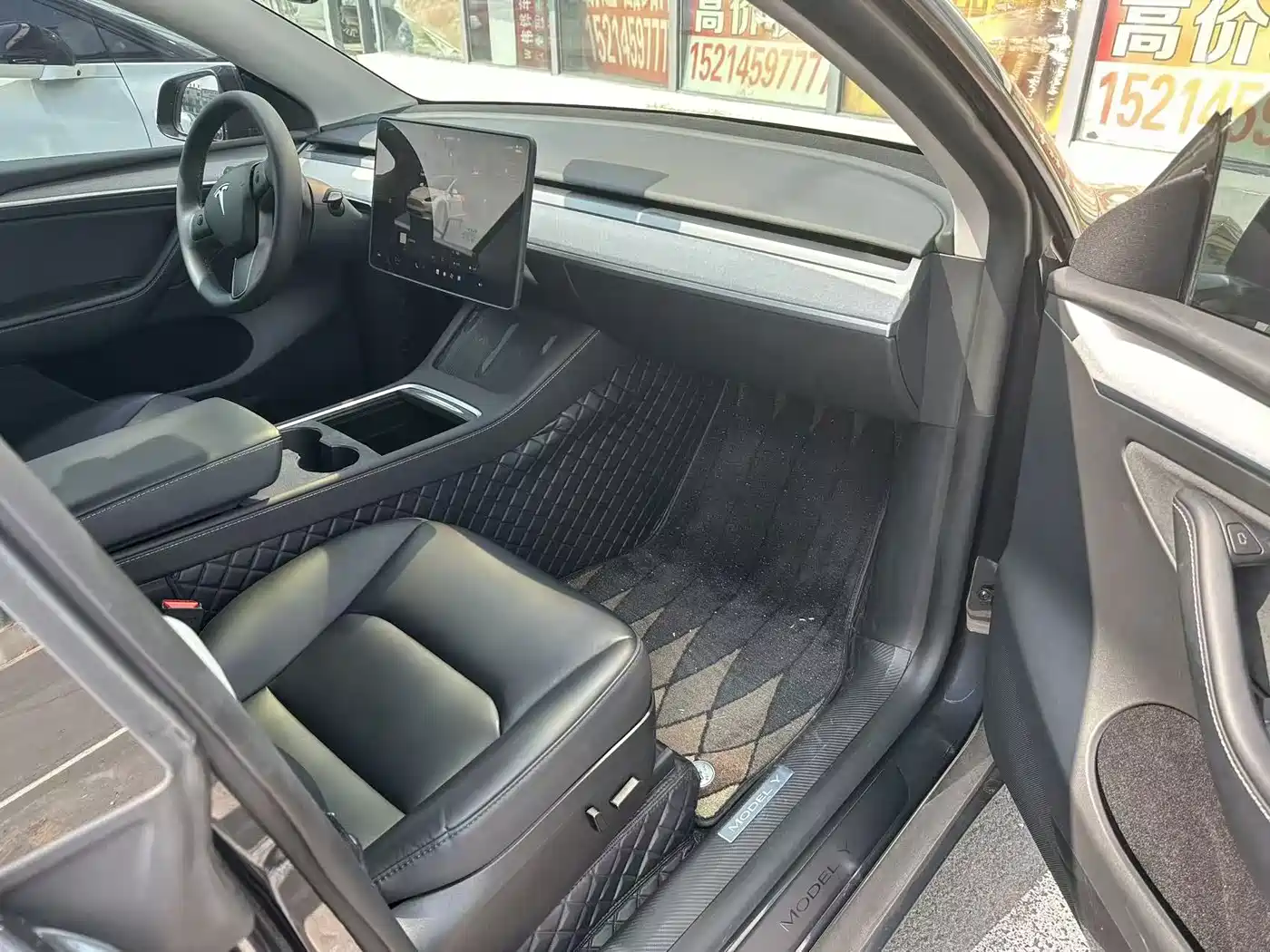 Фото 3 - Tesla Model Y