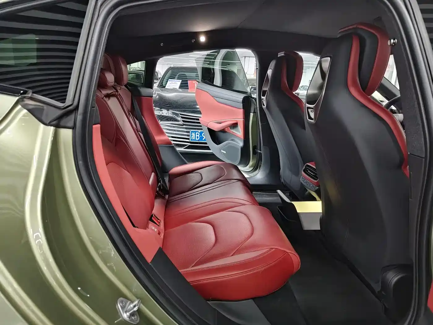 Xiaomi Auto Xiaomi SU7 2024 RWD Ultra Long Range Advanced Smart Driving Pro Edition фото 5