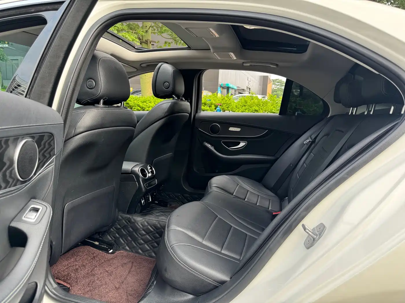 Mercedes-Benz C-Class, миниатюра 10