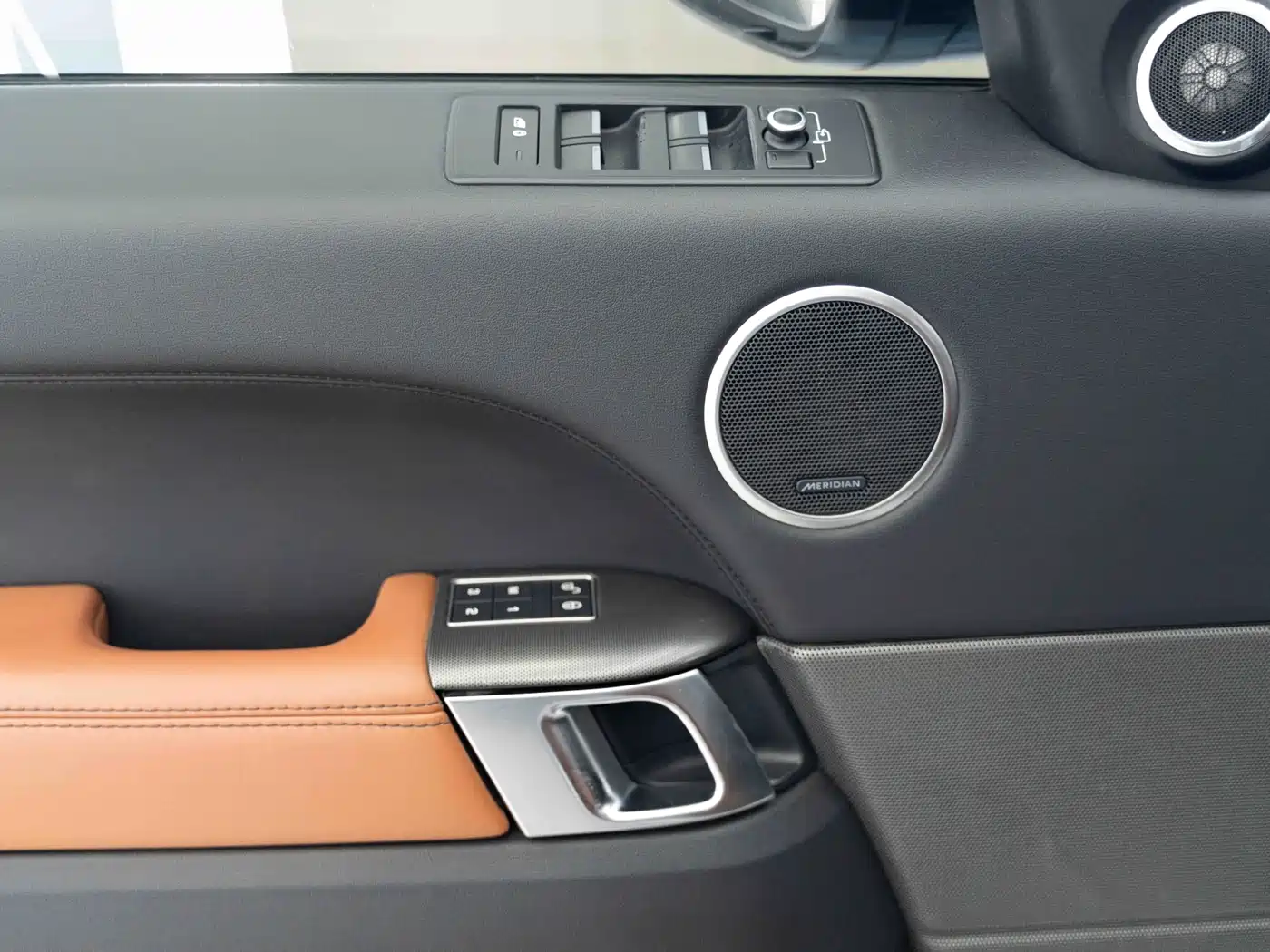Land Rover Range Rover Sport 2017 3.0 SC V6 HSE DYNAMIC фото 16