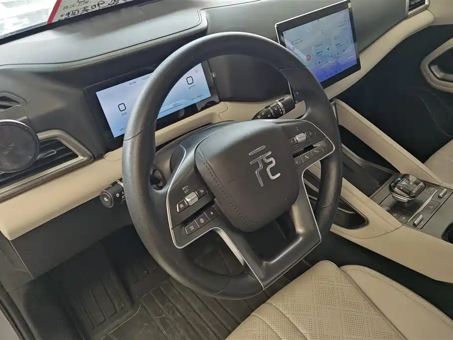 BYD Yuan UP 2024 401KM Vitality Edition фото 15