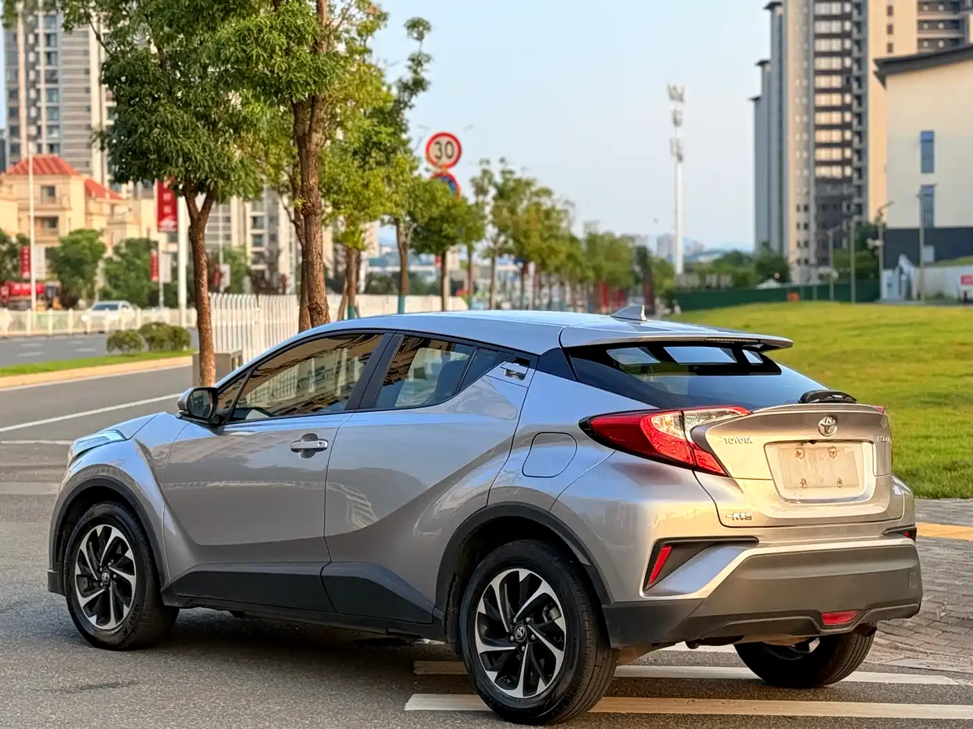 Toyota IZOA 2021 2.0L Yixiang Edition фото 9