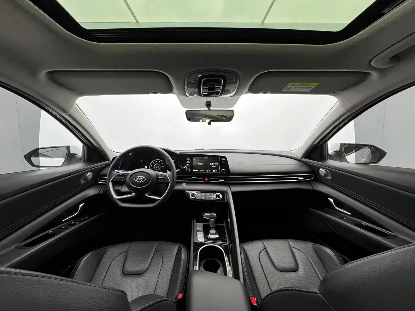 Hyundai Elantra 2022 1.5L CVT GLX Elite Edition фото 11