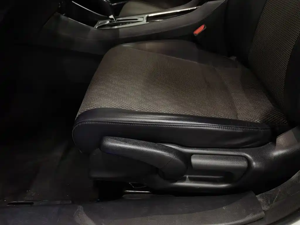 Photo 20 - Honda Jade