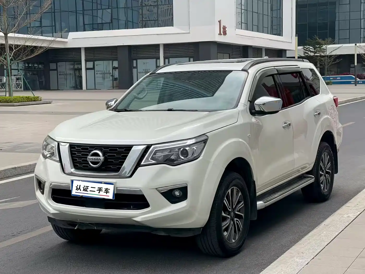 Nissan Terra 2018 2.5L Automatic 2WD Luxury Edition