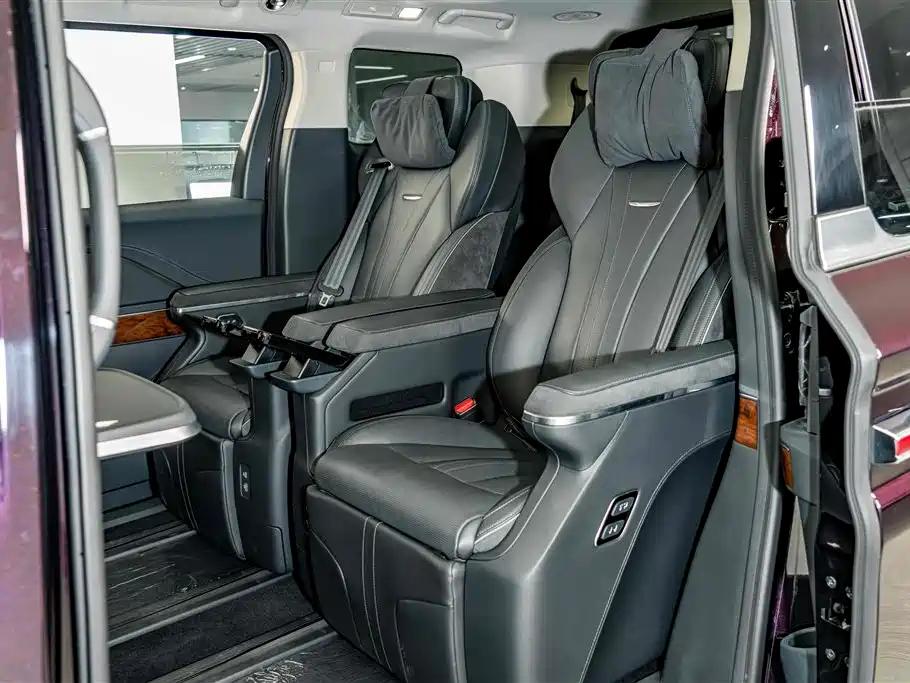 Hongqi HQ9 PHEV 2025 2024 Model 2.0T AWD Luxury Edition