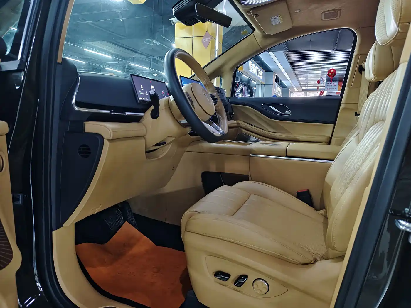 Voyah Auto Voyah Dreamer 2025 PHEV AWD Flagship Kunpeng Edition фото 7
