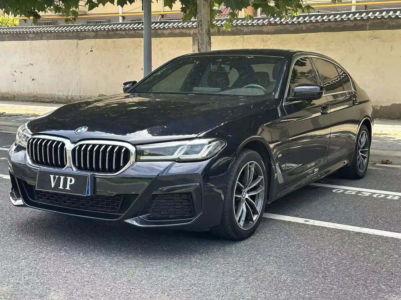Фото 1 - BMW 5 Series
