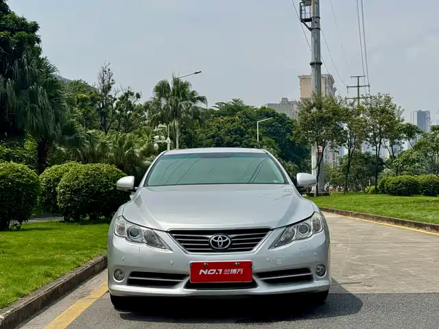 Toyota Reiz 2010 2.5V Elegance Elite Edition — фото 3