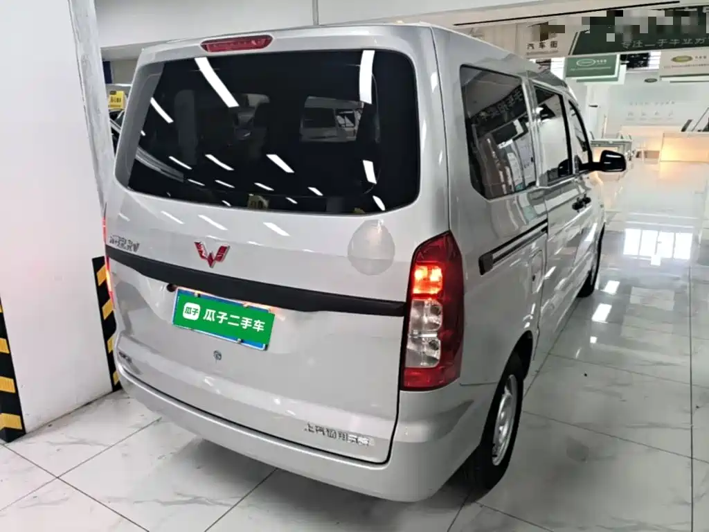 Wuling Motors Wuling Hongguang V 2024 2022 1.5L Power Take Edition Electric Power Steering LAR