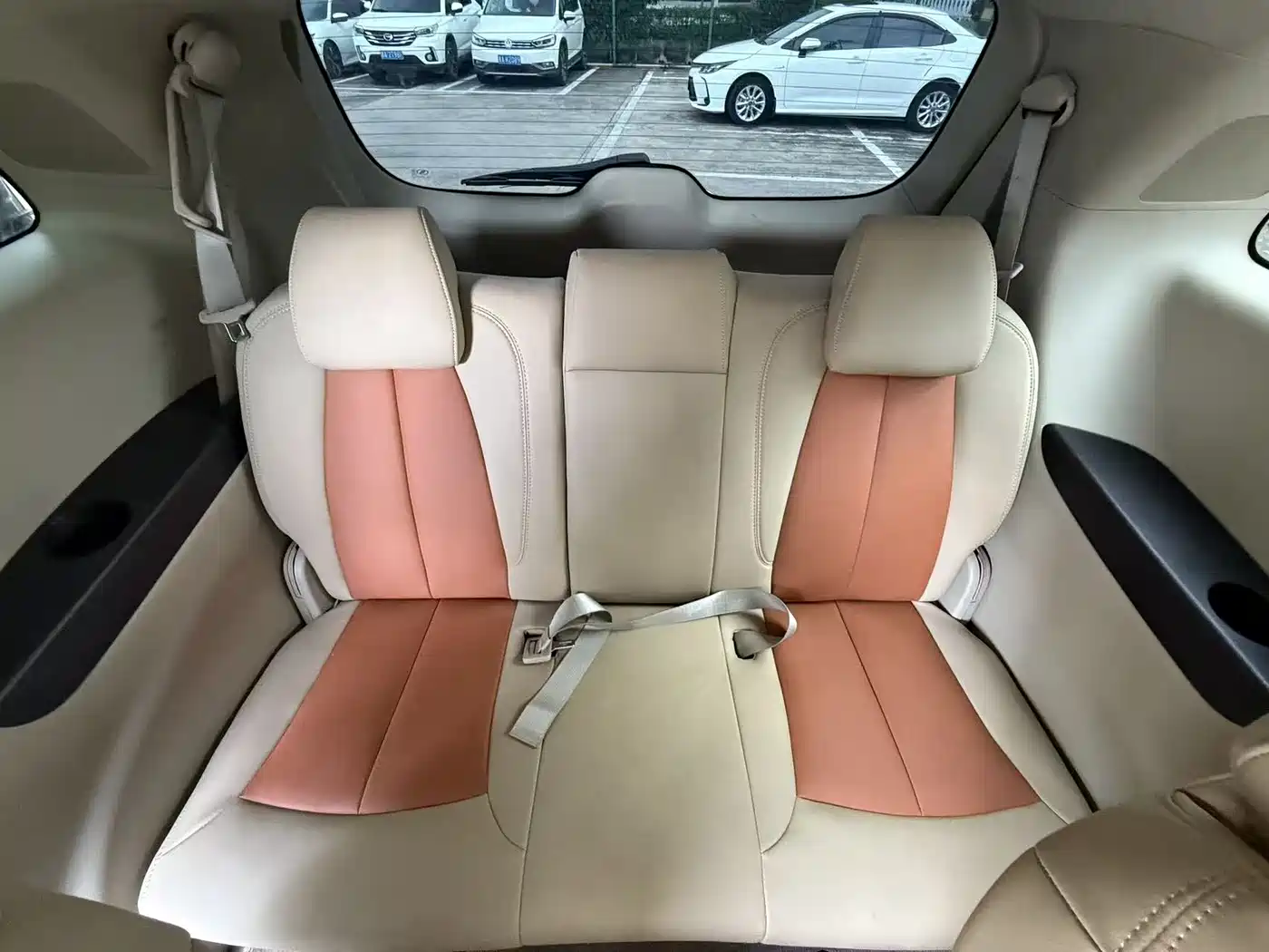 Buick GL8 2014 2.4L CT Luxury Business Comfort фото 14