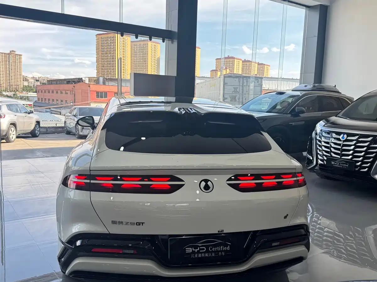 Denza Z9GT 2024 1100 AWD Ultra Launch Edition фото 5