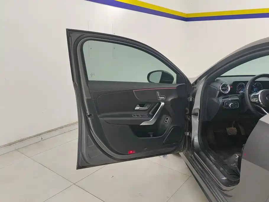 Фото 7 - Mercedes-Benz A-Class