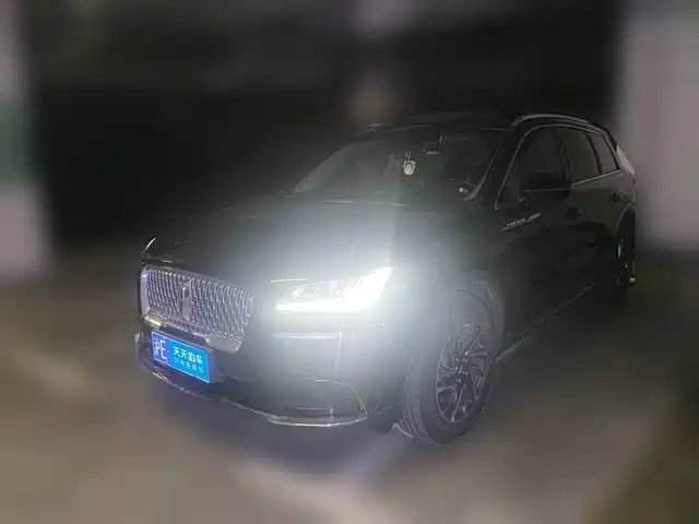 Lincoln Adventurer 2022 2.0T 2WD Deluxe Edition — фото 1