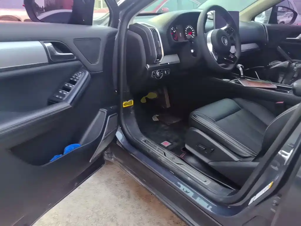 BYD Tang 2020 2019 2.0T Automatic Smart Connect Noble 5-seater China VI